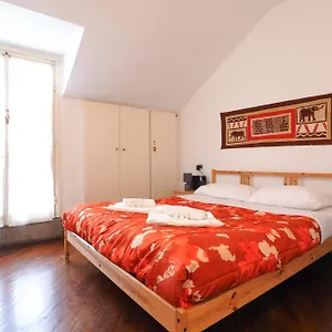 Holiday home Angela's Duomo Milan